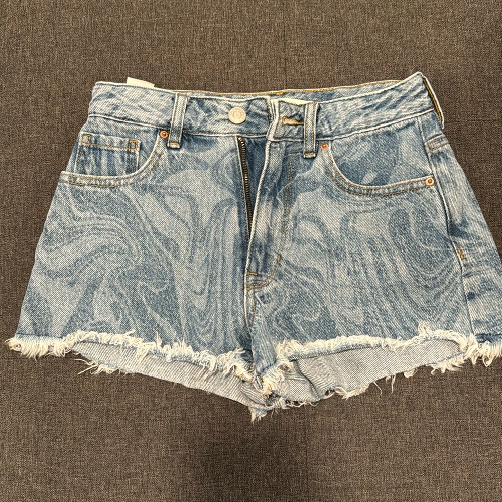 Excellent condition, PacSun shorts